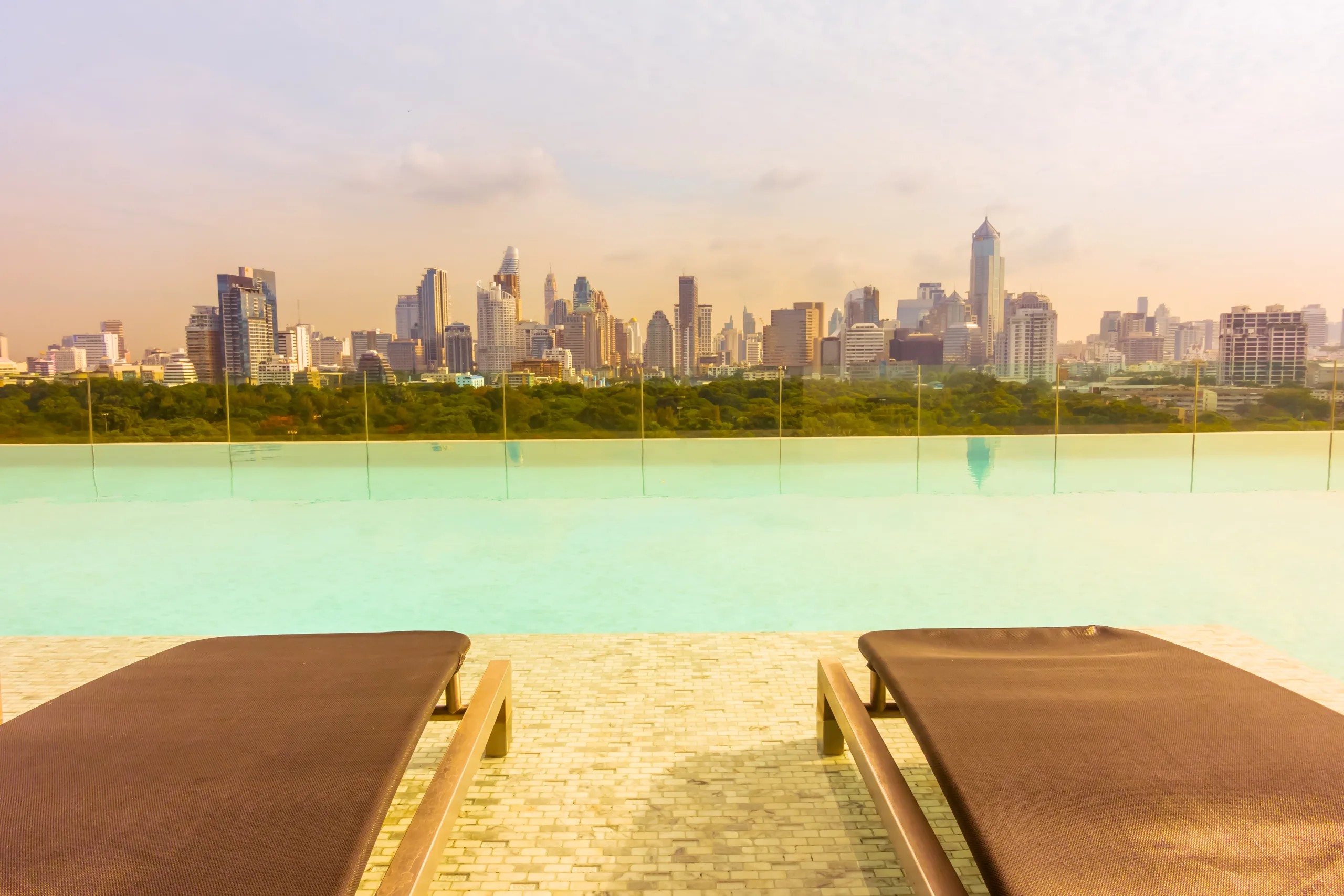 cover banner for blog title Cost of Luxury: A 2024–2025 Price Guide for Villa Renovations in Dubai Hills vs. Palm Jumeirah