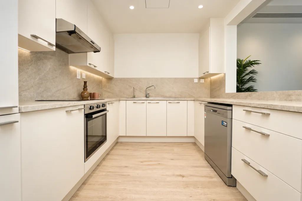 Bay Square Residence — 3
