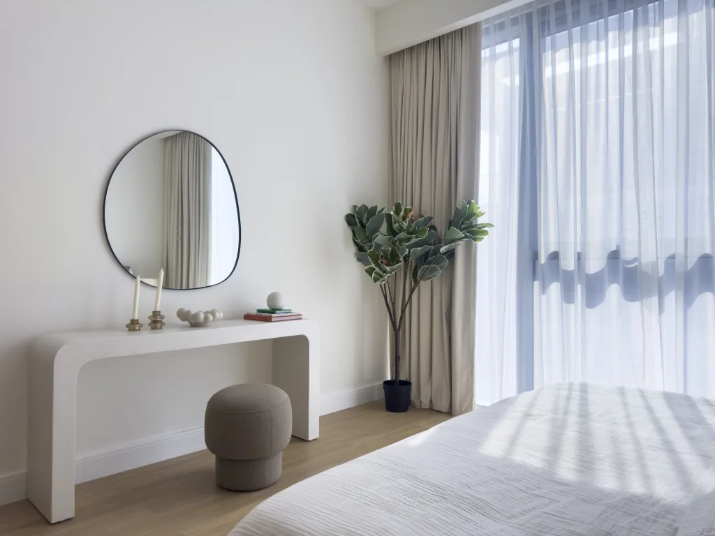 Canal Front Residence — Dressing table