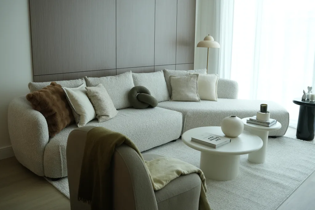 Canal Front 902 — Hero living room