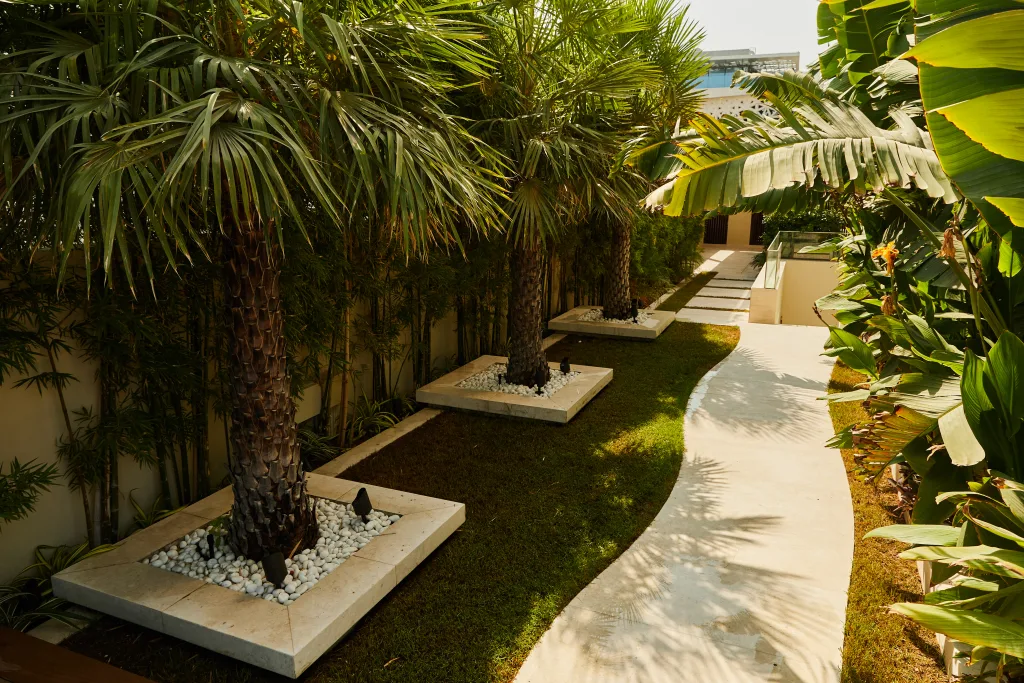 Dubai Hills Fairway 22 — Garden