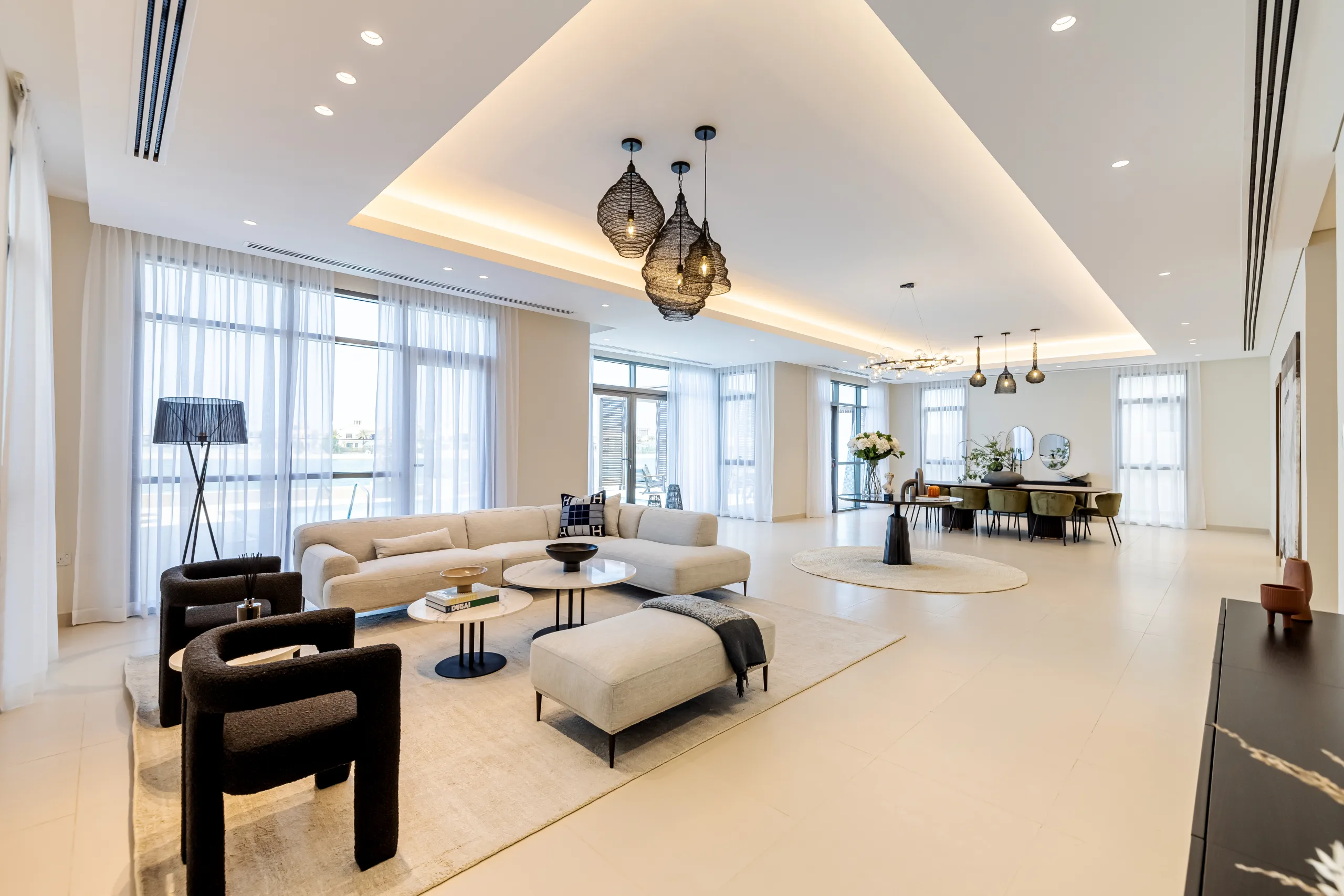 Palm Villa 2 — Hero living room